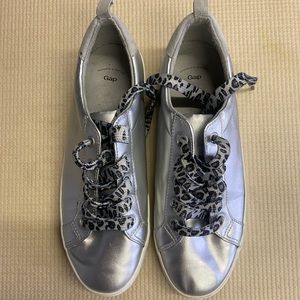 GAP metallic sneaker